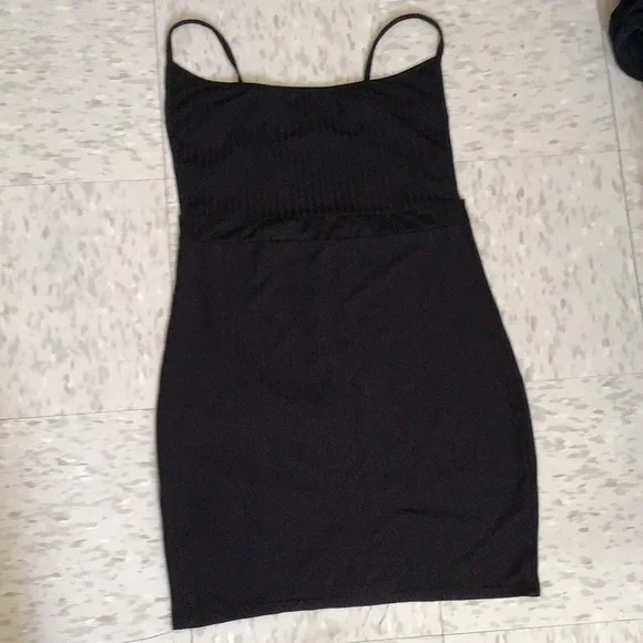 Dress - Picture 1 of 1